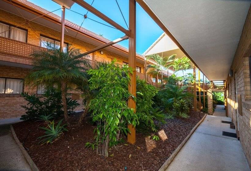 Quality Hotel Robertson Gardens