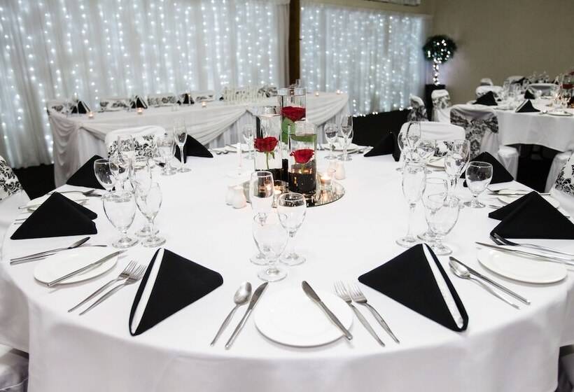 Quality Hotel Robertson Gardens