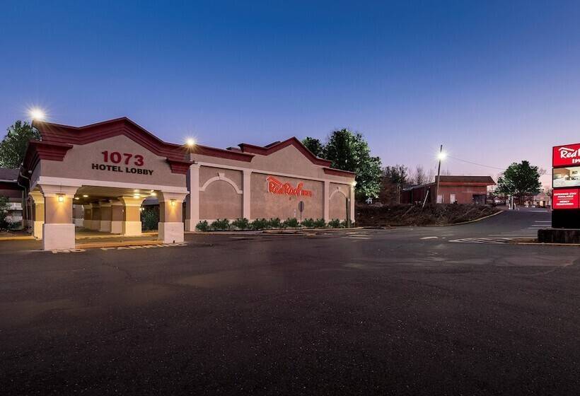 Отель Red Roof Inn Bordentown  Mcguire Afb