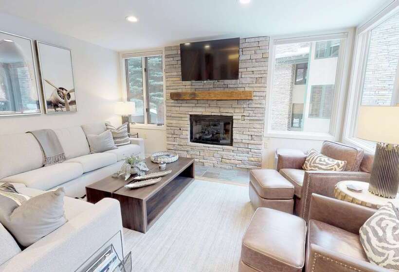 هتل Tamarack Townhomes   Coraltree Residence Collection