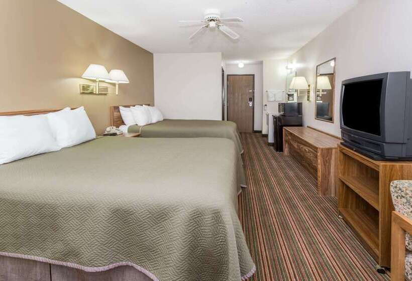 فندق Travelodge By Wyndham Longmont