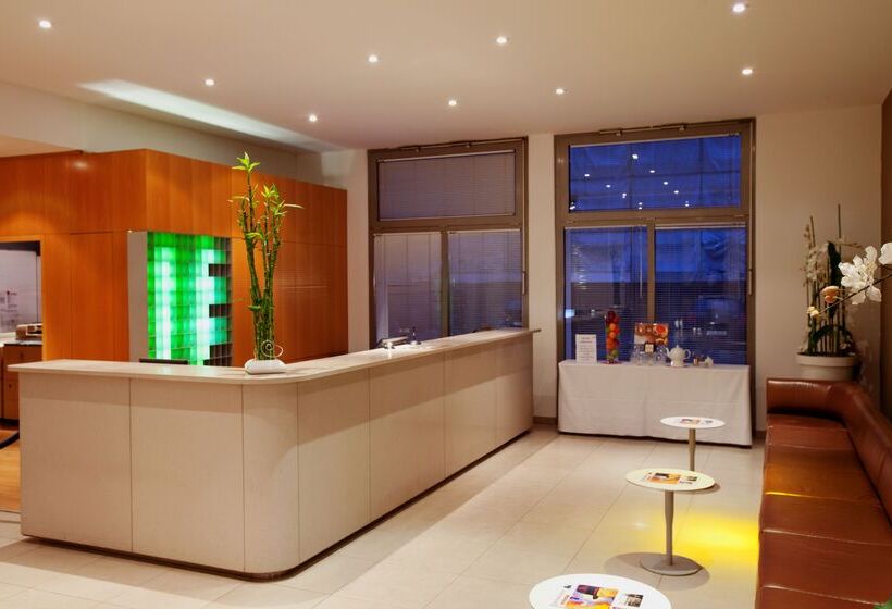 هتل Vienna House By Wyndham Havelufer Potsdam