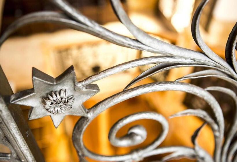 هتل Villa Fiordaliso