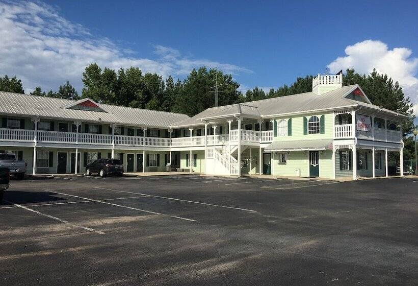 فندق Woodstream Inn
