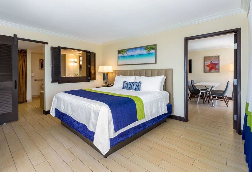 בית מלון כפרי Wyndham Deerfield Beach Resort