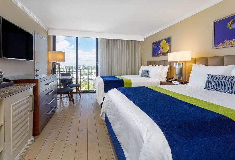 בית מלון כפרי Wyndham Deerfield Beach Resort