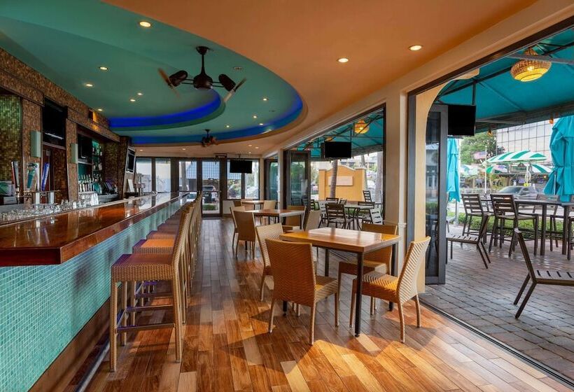 בית מלון כפרי Wyndham Deerfield Beach Resort