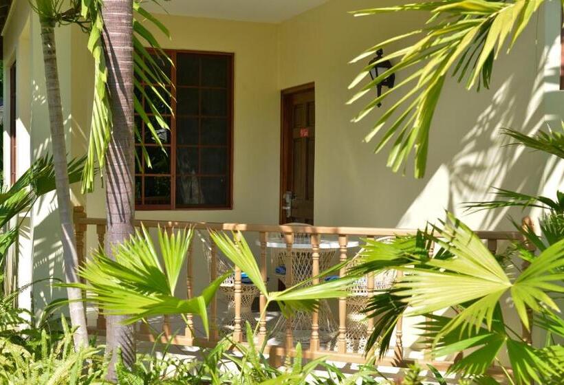 استراحتگاه Coco La Palm