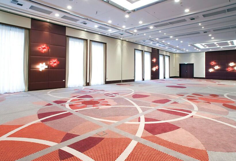 호텔 Crowne Plaza Düsseldorf   Neuss, Ein Ihg