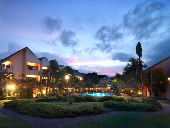 هتل Holiday Villa Beach Resort & Spa Cherating