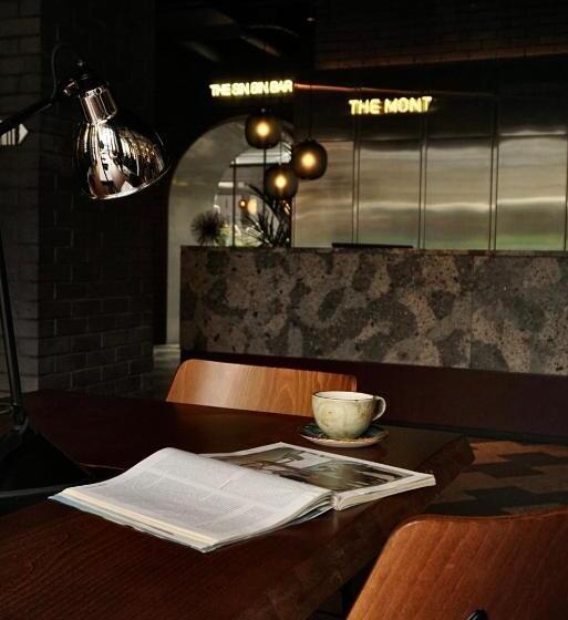 בית מלון כפרי The Mont