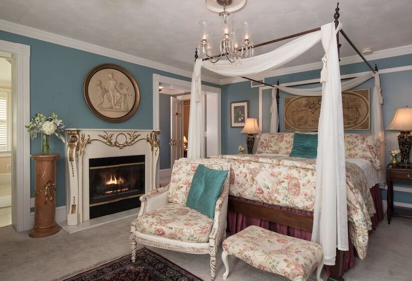 فندق White Doe Inn Bed & Breakfast