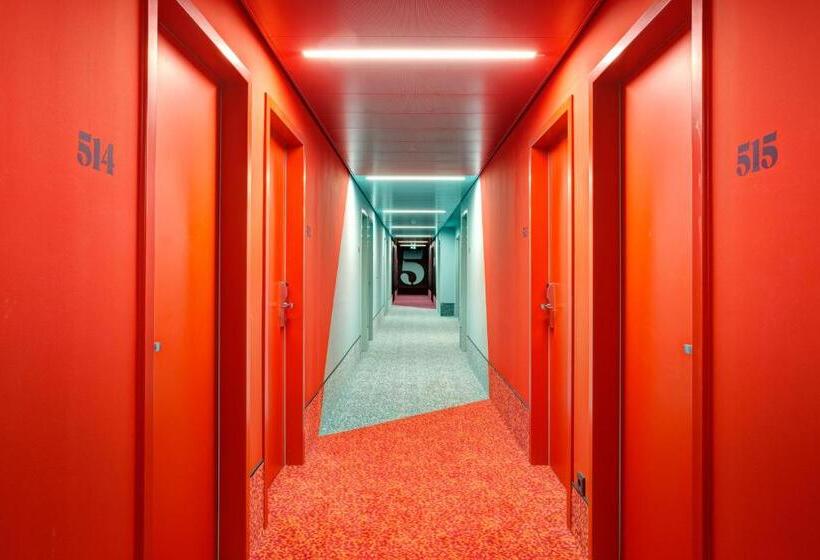 Meininger Hotel Leipzig Hauptbahnhof