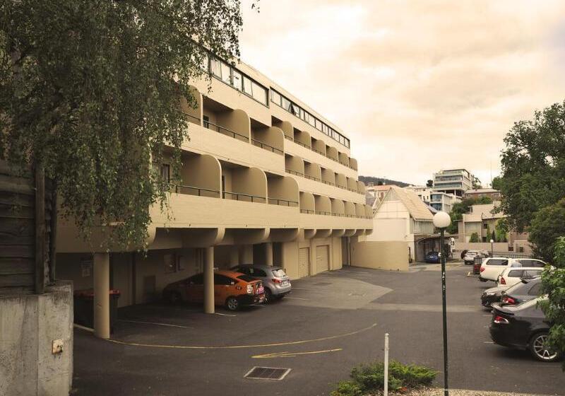 St Ives Apartments
