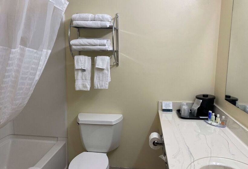 فندق Americinn By Wyndham Fort Atkinson