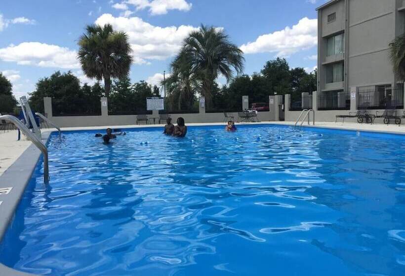 فندق Araamda Inn
