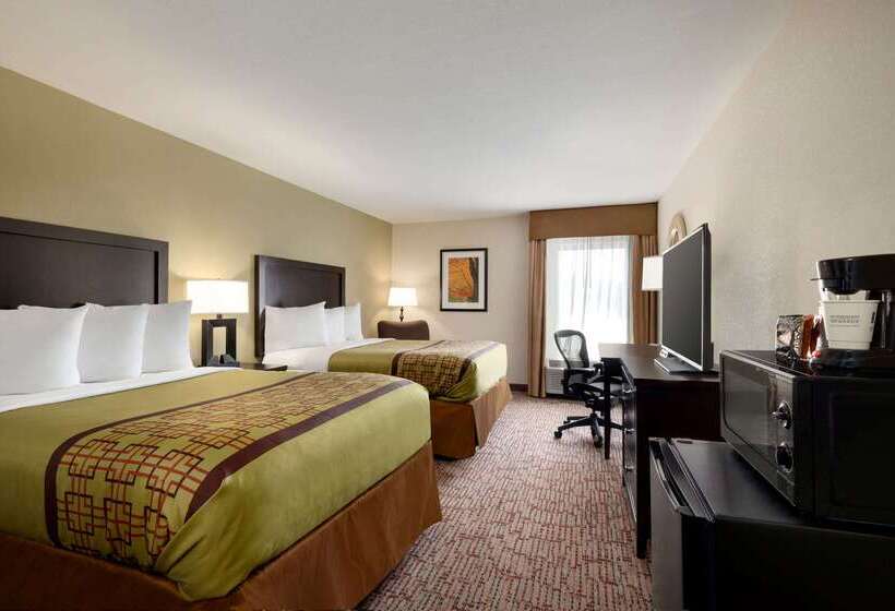 هتل Baymont By Wyndham Augusta West