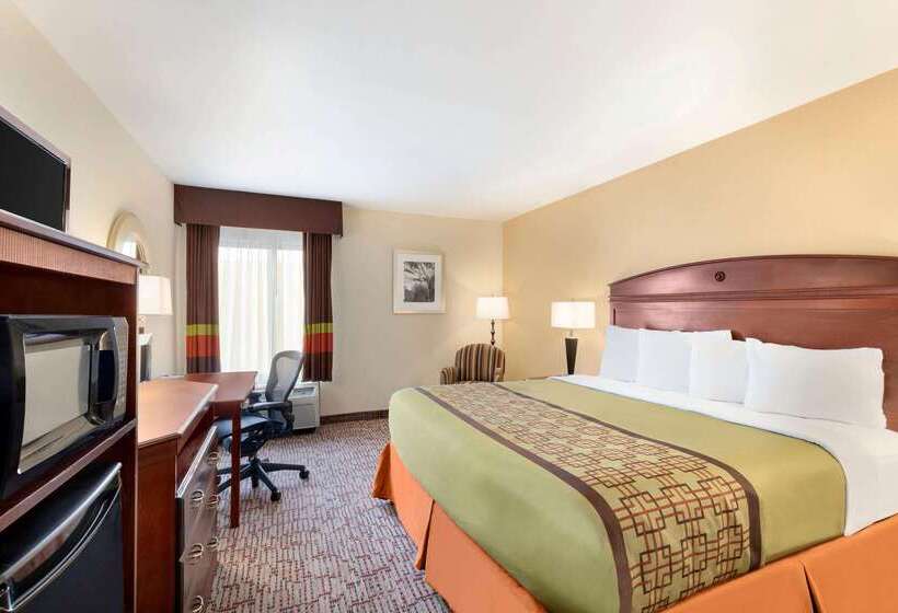 هتل Baymont By Wyndham Augusta West