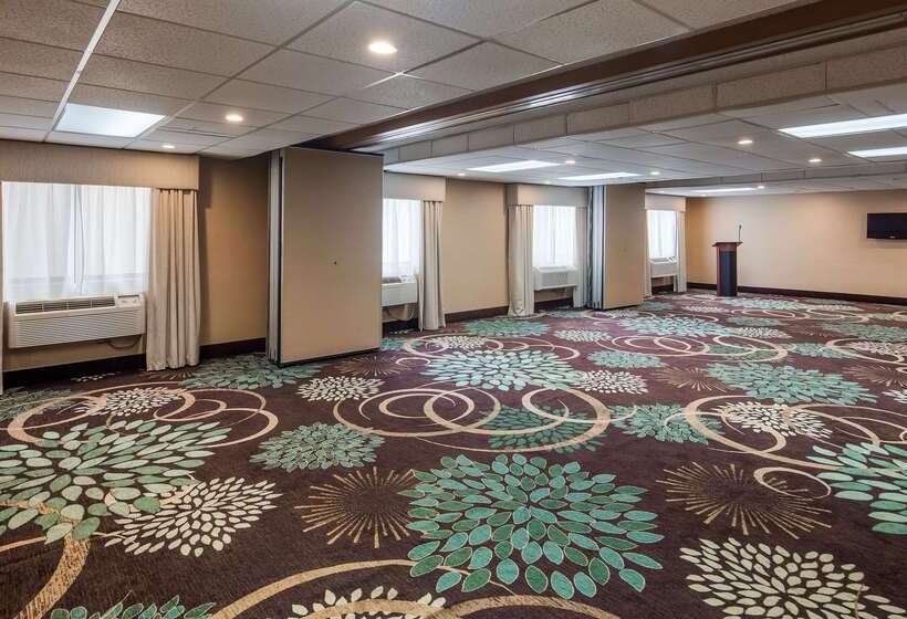 בית מלון כפרי Best Western Detroit Livonia