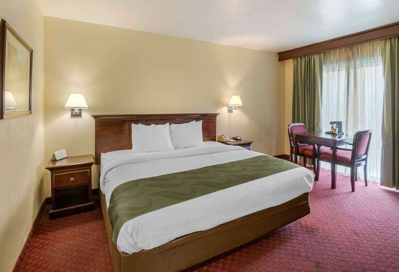 호텔 Clarion Pointe El Cajon San Diego East
