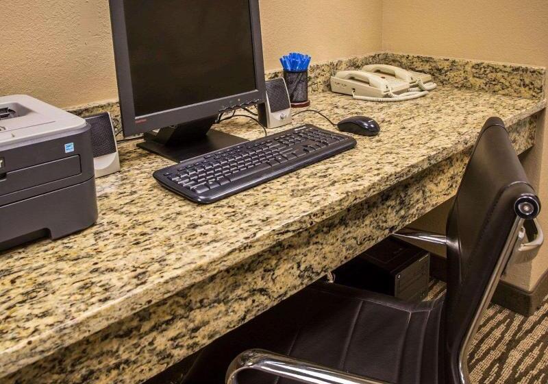 ホテル Comfort Inn Elizabeth City Near University