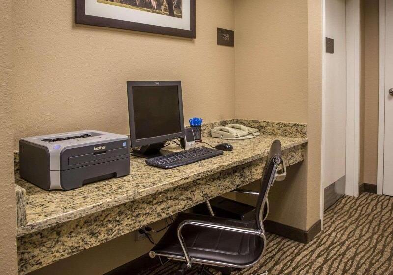 ホテル Comfort Inn Elizabeth City Near University
