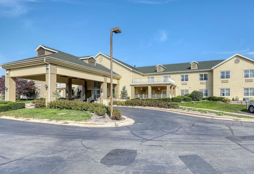 هتل Comfort Suites Appleton Airport