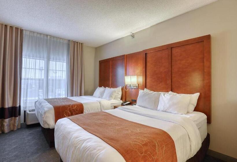 هتل Comfort Suites Appleton Airport