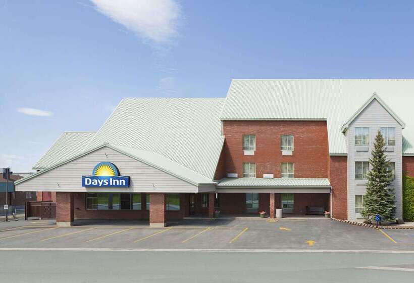 בית מלון כפרי Days Inn By Wyndham Dalhousie
