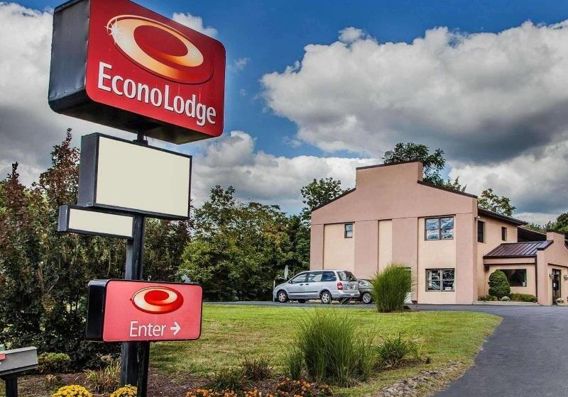 Отель Econo Lodge Douglassville Pottstown