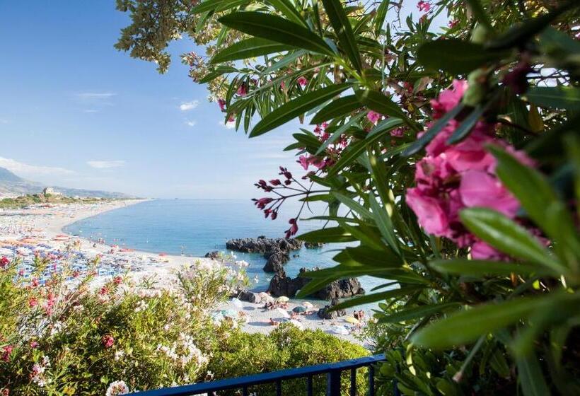 Grand Hotel De Rose