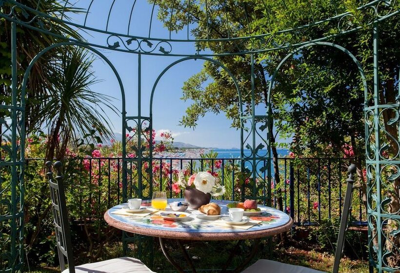Grand Hotel De Rose