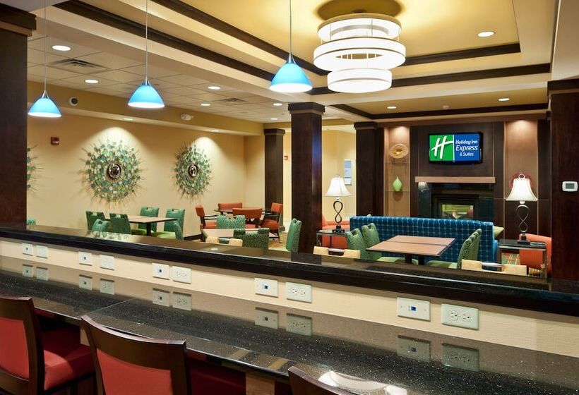 هتل Holiday Inn Express & Suites Dayton South   I 675, An Ihg