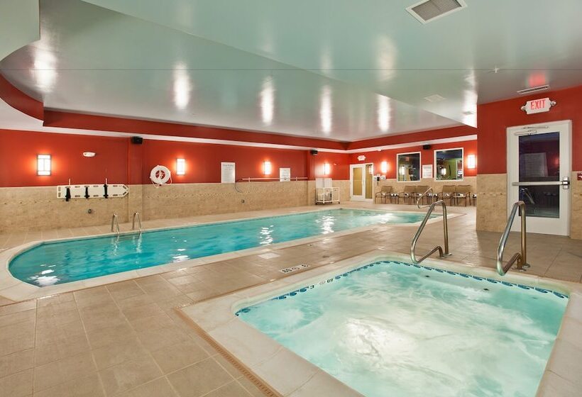 هتل Holiday Inn Express & Suites Dayton South   I 675, An Ihg