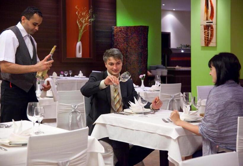 Kristal Hotel   All Inclusive