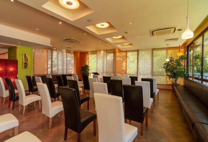 Kristal Hotel   All Inclusive