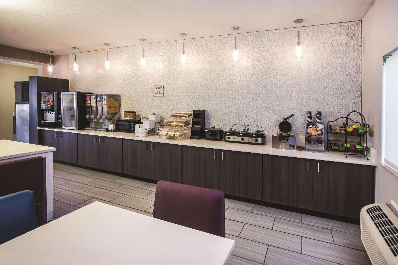 فندق La Quinta Inn By Wyndham Indianapolis North At Pyramids