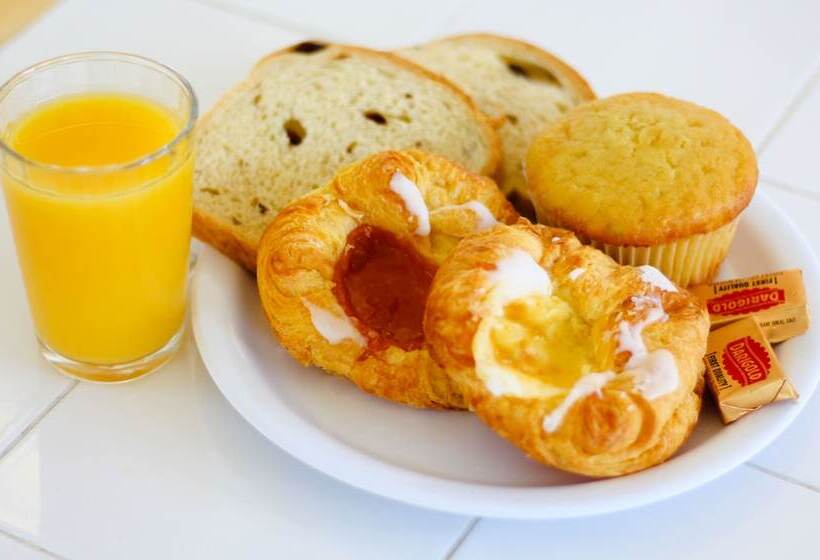 בית מלון כפרי Pea Soup Andersen's Inn