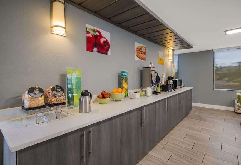 فندق Quality Inn Asheville Airport