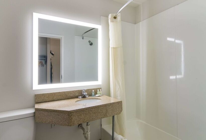 فندق Quality Inn Aurora  Naperville Area