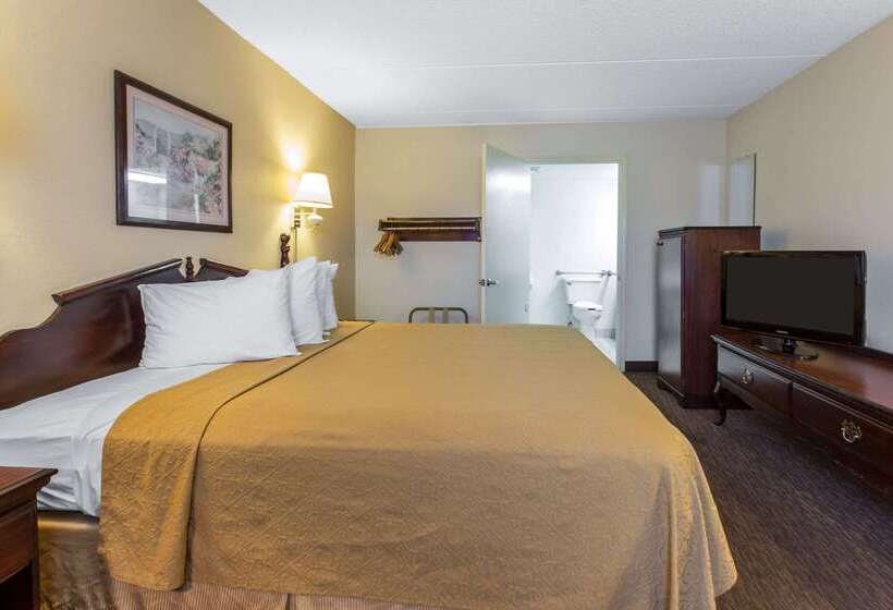 호텔 Quality Inn