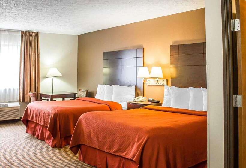 호텔 Quality Inn