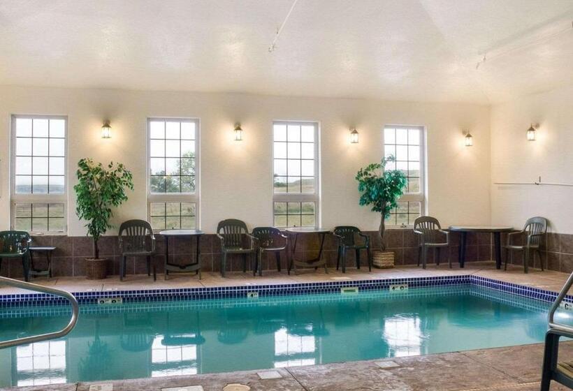 בית מלון כפרי Quality Inn Oacoma   Chamberlain