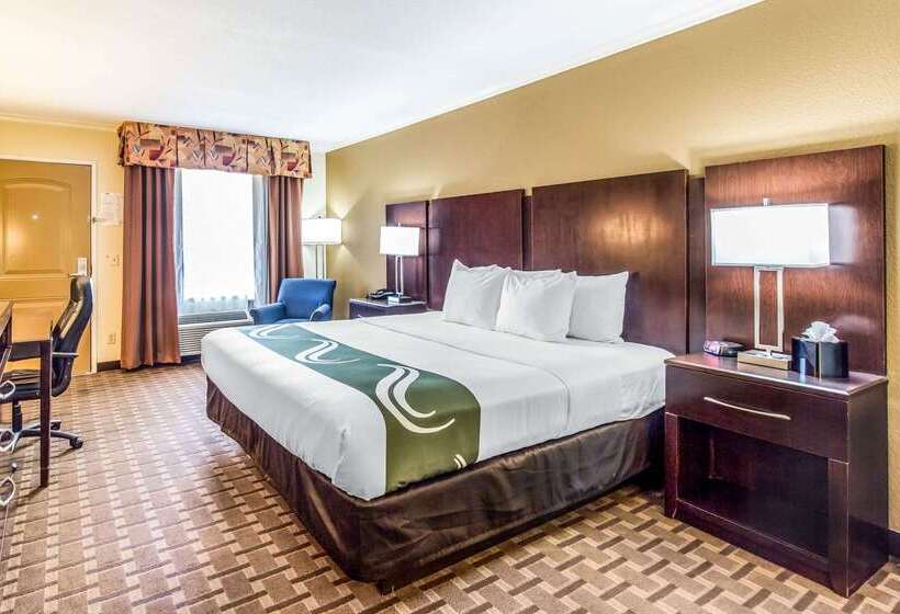 בית מלון כפרי Quality Inn & Suites