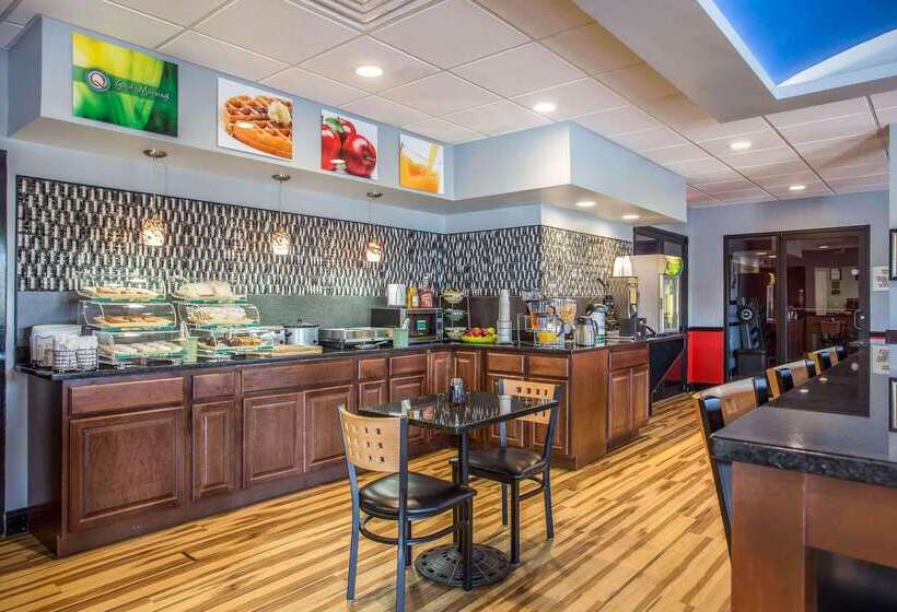 Отель Quality Inn & Suites Aiken
