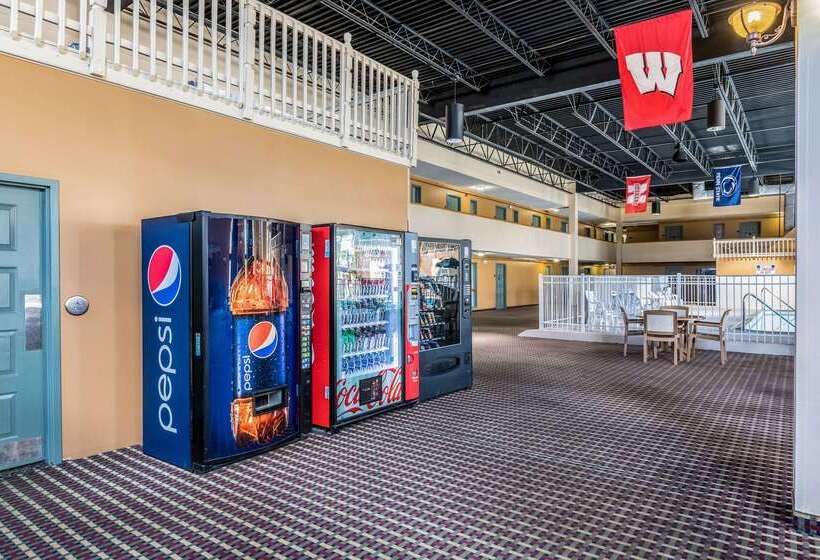 فندق Quality Inn University Lansing