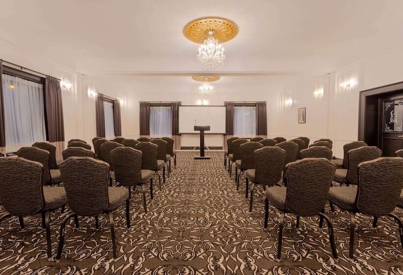 فندق Retlaw, Trademark Collection By Wyndham