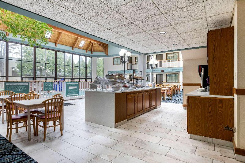 ホテル Rodeway Inn