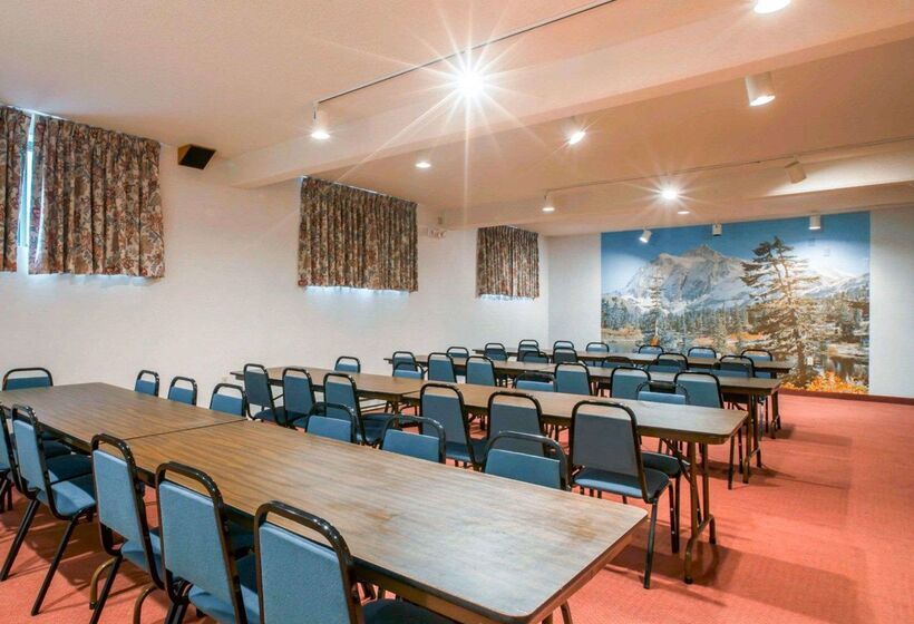 فندق Rodeway Inn