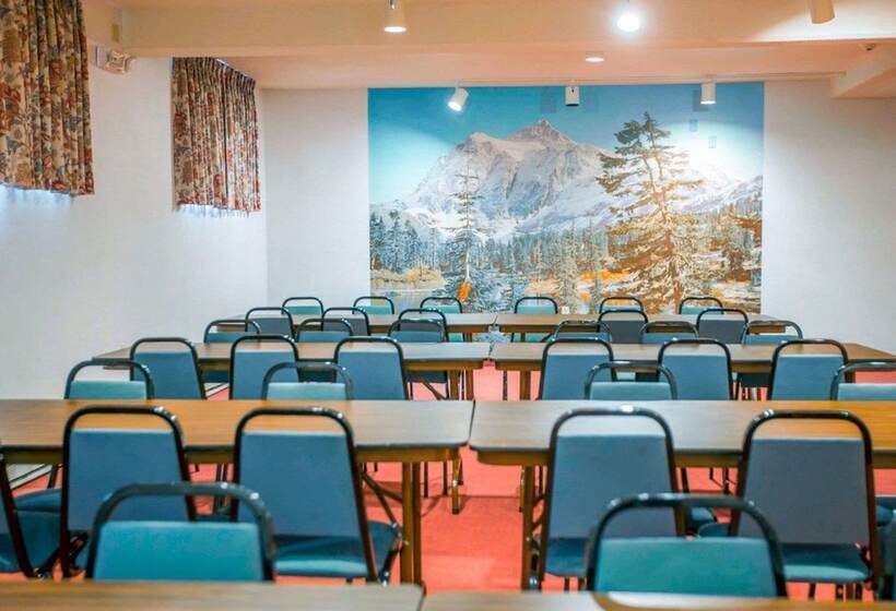 فندق Rodeway Inn